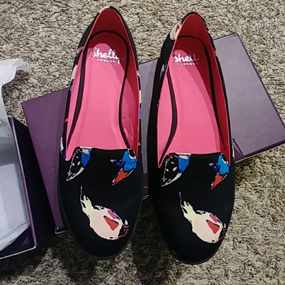 #.  .NIB Shellys London Abeniel shoes. Size:9